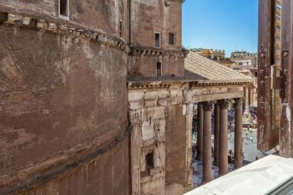 Hub Pantheon - image 1