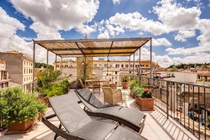 Trastevere Attic with Terrace - image 12