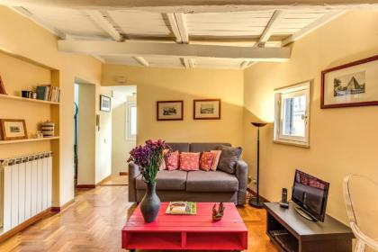 Trastevere Attic with Terrace - image 16
