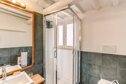 Trastevere Attic with Terrace - image 8