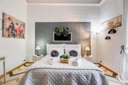 Living Rome Repubblica apartment - image 10