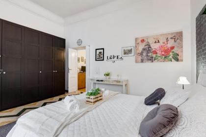 Living Rome Repubblica apartment - image 14
