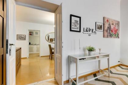 Living Rome Repubblica apartment - image 15