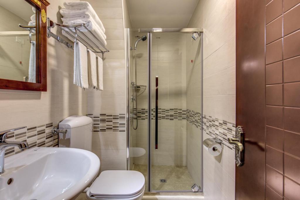 affitta camera New albatros Request checkin Portafortuna Guesth House same Building - image 2