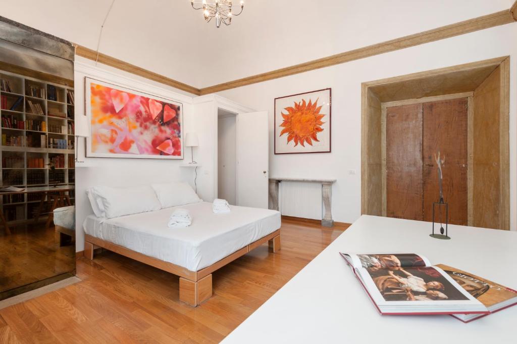 Ancient Palace In Downtown Rome - image 2