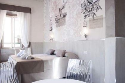Hotel Agor - image 2