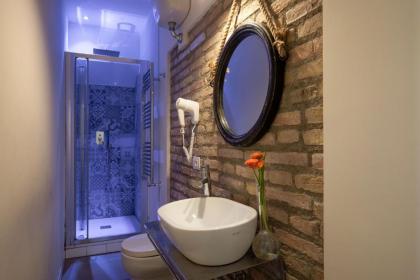 Spagna Secret Rooms - image 8