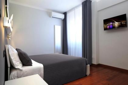 J24 B&B - image 20