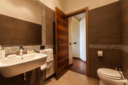 Prestigious Apartment Piazza Navona - image 10