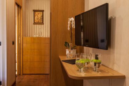 Prestigious Apartment Piazza Navona - image 17