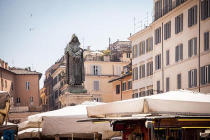 Prestigious Apartment Piazza Navona - image 2