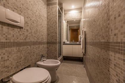 Prestigious Apartment Piazza Navona - image 8