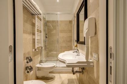 Hotel Tito - image 10