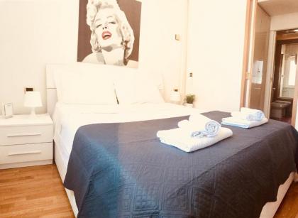 Giulio Cesare luxury apartment - image 1