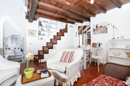 Pantheon Terrace Apartment - image 11