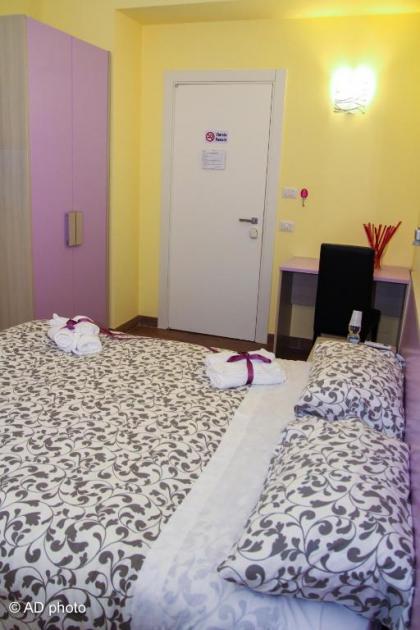 Homesuitehome - image 18