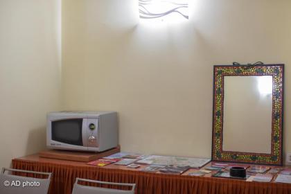 Homesuitehome - image 8