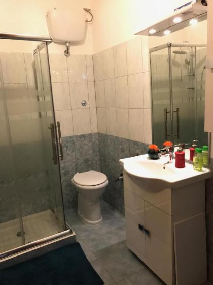 Pardis Guest house - image 13