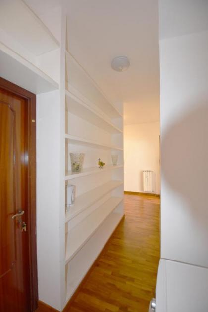 Nice & Warm Rooms - image 11