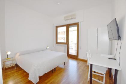 Nice & Warm Rooms - image 15