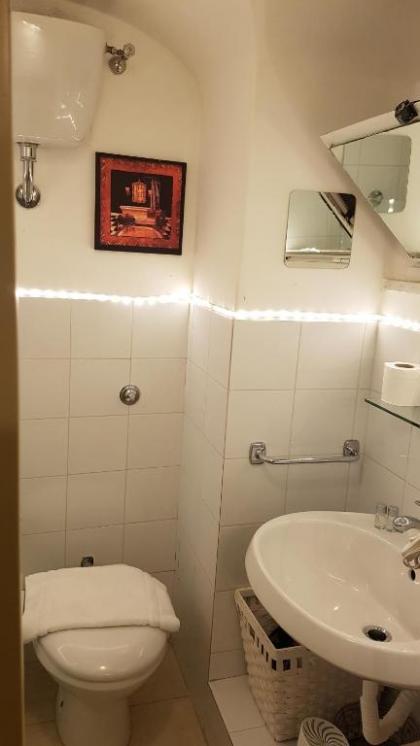 Ricci Apartment - image 4