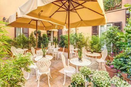 Charme Spagna Boutique Hotel - image 1