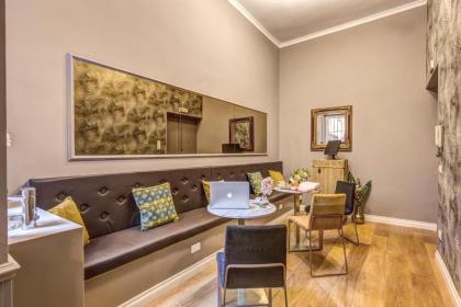 Charme Spagna Boutique Hotel - image 18