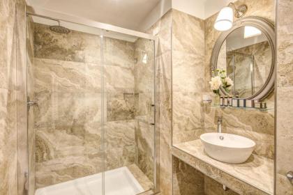 Charme Spagna Boutique Hotel - image 7