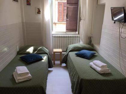 Oscar Rooms - image 13