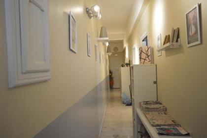 Oscar Rooms - image 16