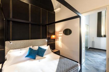 The H'All Tailor Suite Roma - image 16
