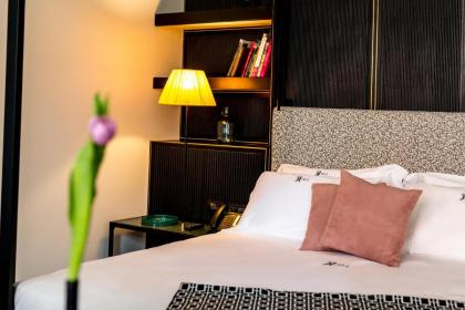 The H'All Tailor Suite Roma - image 3