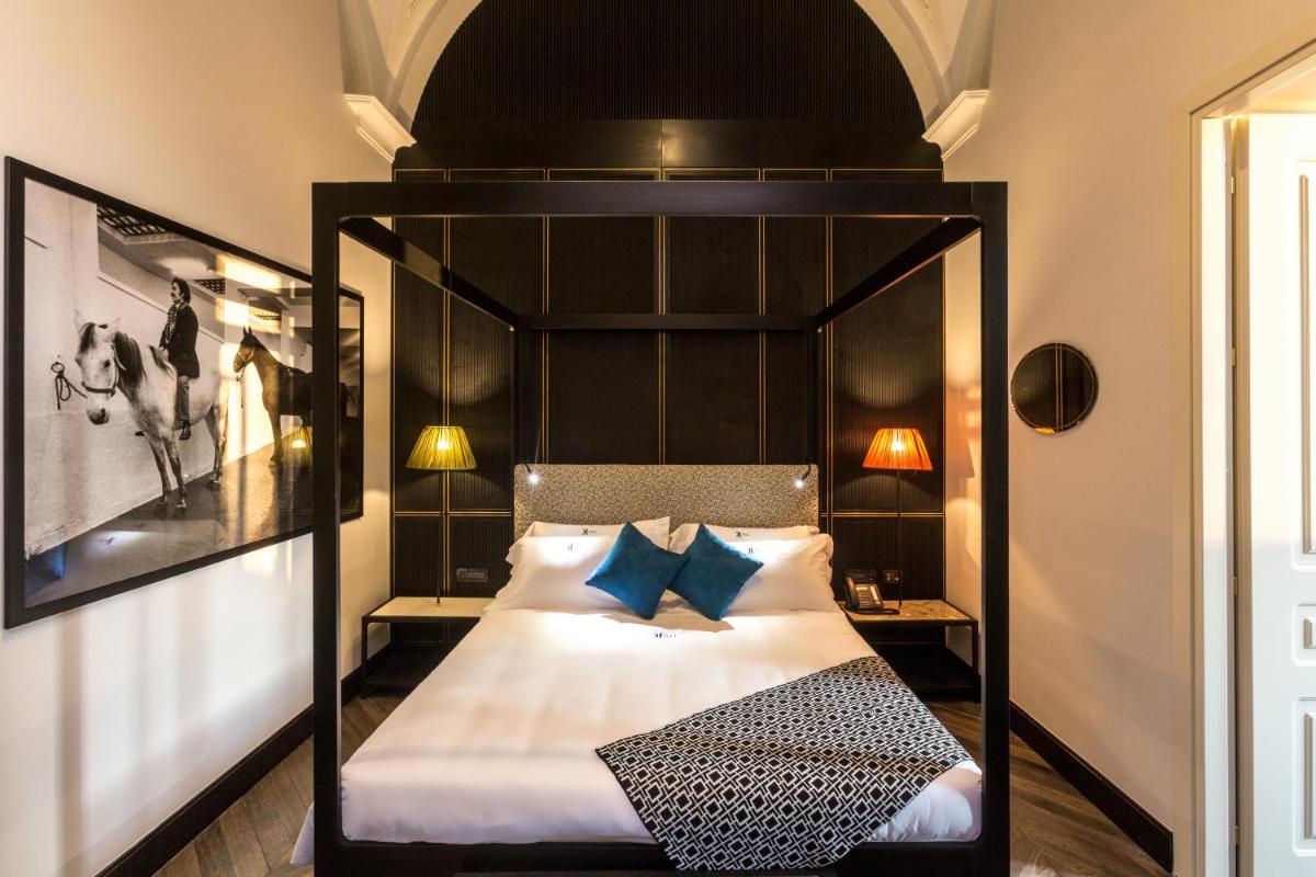 The H'All Tailor Suite Roma - image 6