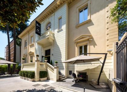 The H'All Tailor Suite Roma - image 8