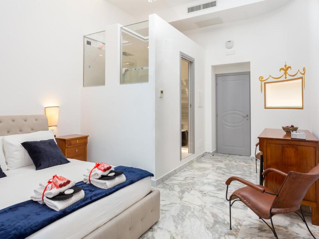 Queen Palace Suites - main image