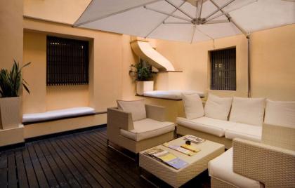Pantheon Old Suite - image 3
