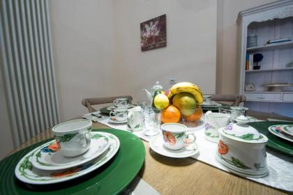 Romantic House - image 8