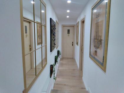 Excellent Trinity Rooms - image 13