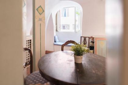 Piazza Colonna Apartment - Charme Homes - image 1