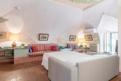 Piazza Colonna Apartment - Charme Homes - image 12