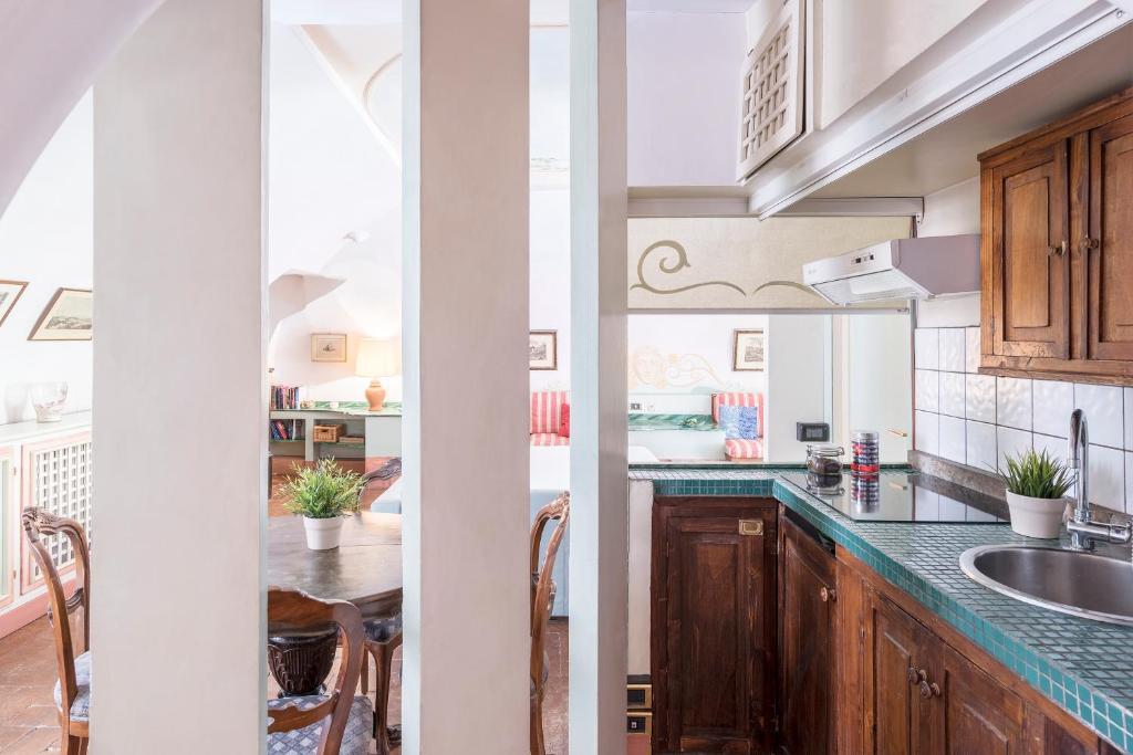 Piazza Colonna Apartment - Charme Homes - image 5