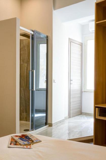 RHS Rienzo Suites - image 10