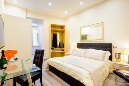 RHS Rienzo Suites - image 8