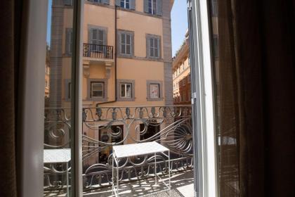Spagna Boutique - image 18