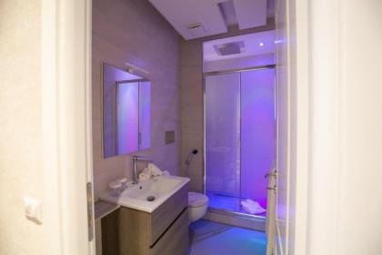 Spagna Boutique - image 5
