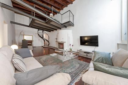 Antique-Modern Flat by Navona Square