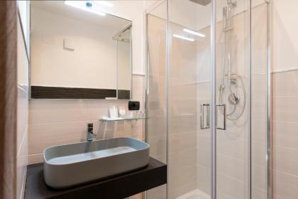 Lorenz Suites - image 8
