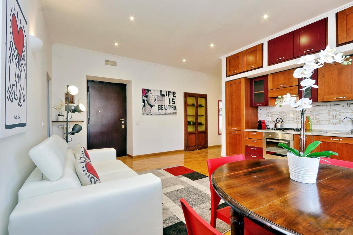 Cozy Leone - My Extra Home - image 4