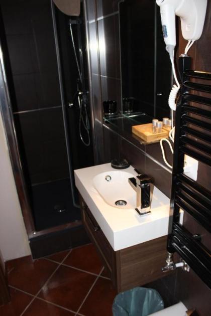 Ronda St. Angelo Suites - image 15