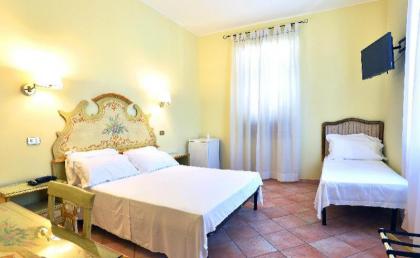 Sourire Hotel - image 1